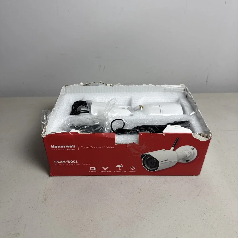 Honeywell IPCAM-WOC1 1080p Wi-Fi Bullet Camera White Open Box Some Cosmetic Wear
